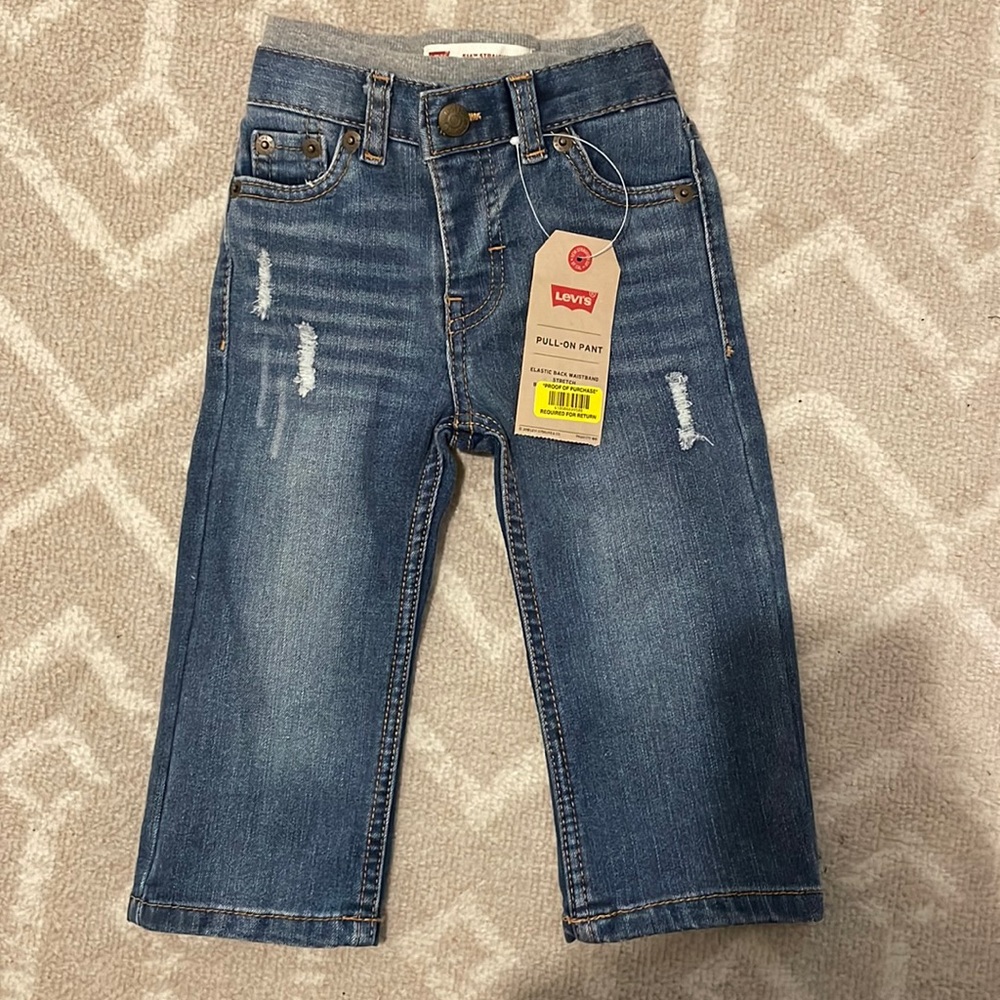 Levi’s 12M size pull-on jeans. Brand new with tags.